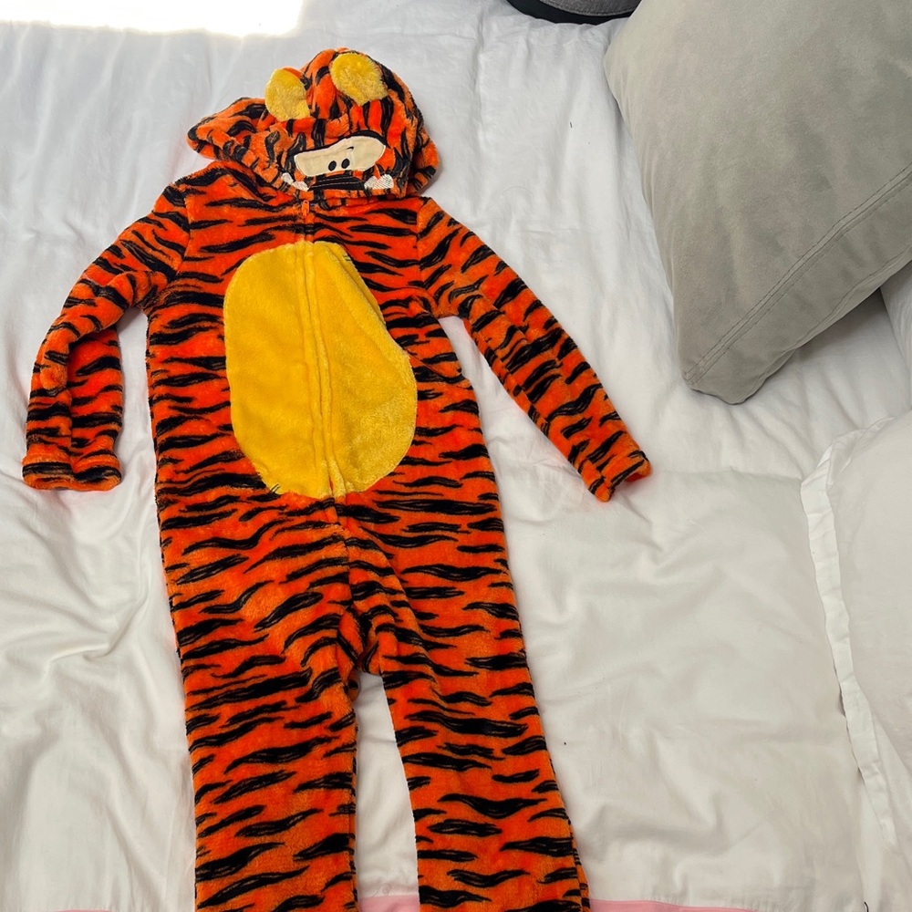 Disney tiger Halloween costume from Winnie the Pooh